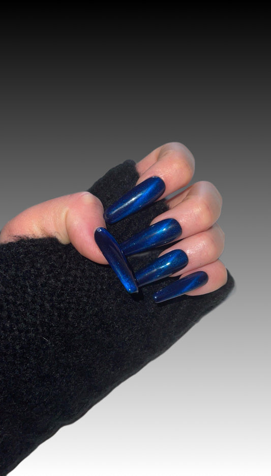 Blue Cat Eye | Press on nails