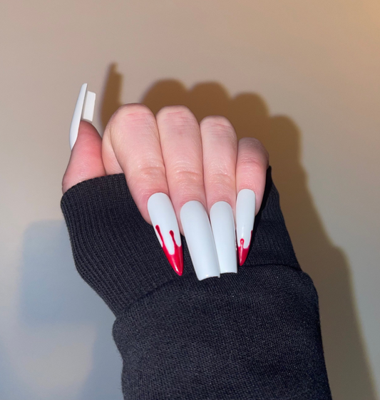 Vampire Fang Nails | Press on nails